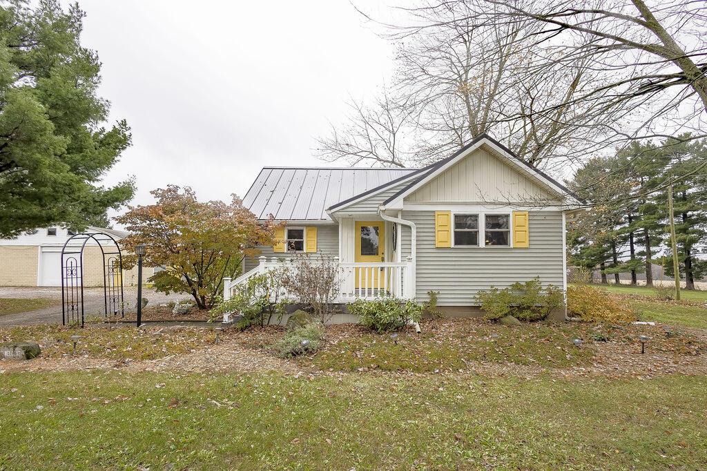 18080 Murray Road Property Photo 1