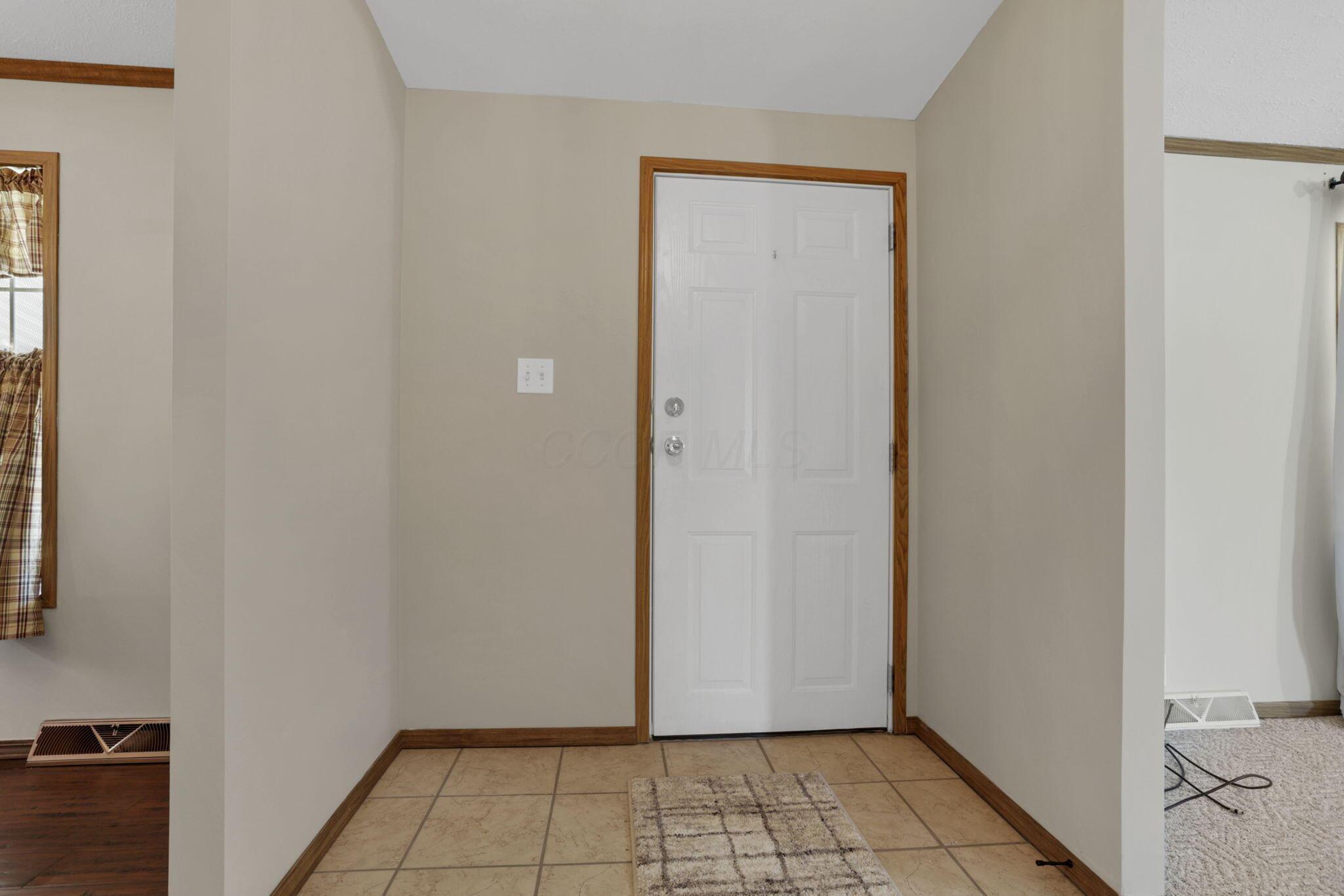 38482 Scout Road Property Photo 10