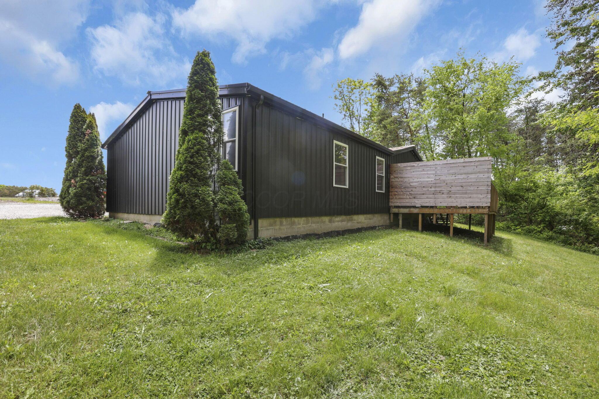 18682 Griffith Road Property Photo 3