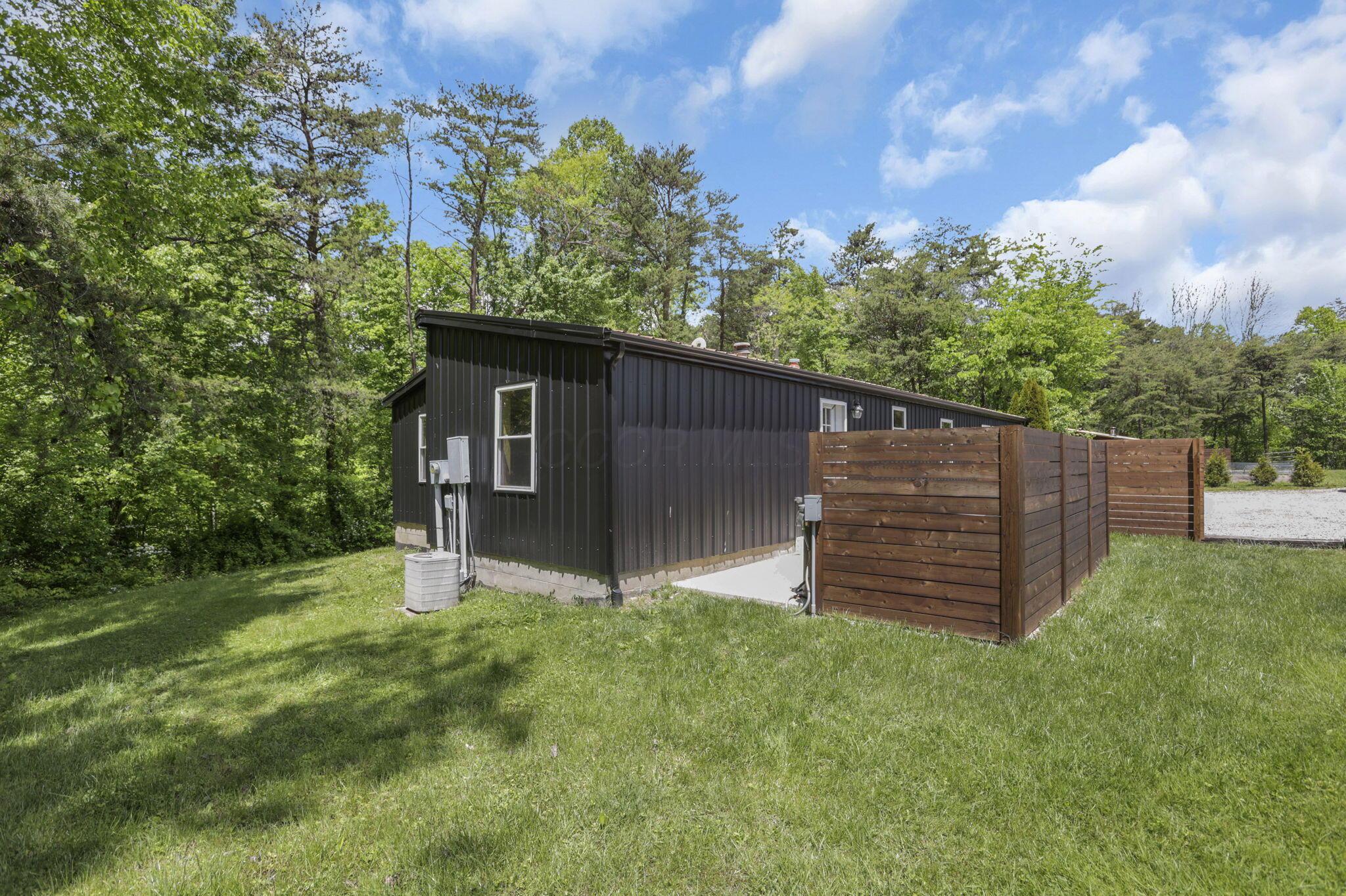 18682 Griffith Road Property Photo 12