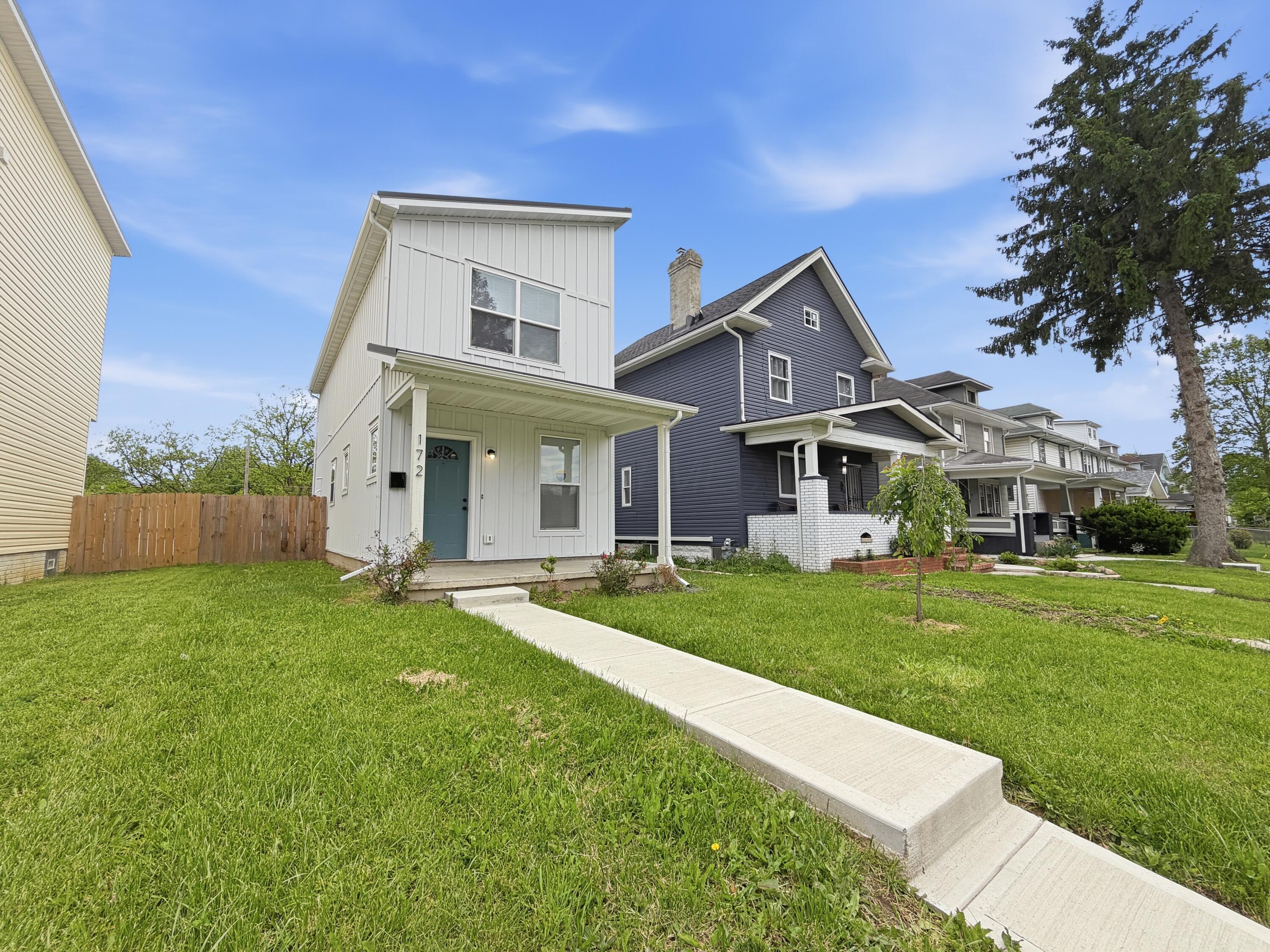 172 Whitethorne Avenue Property Photo 3