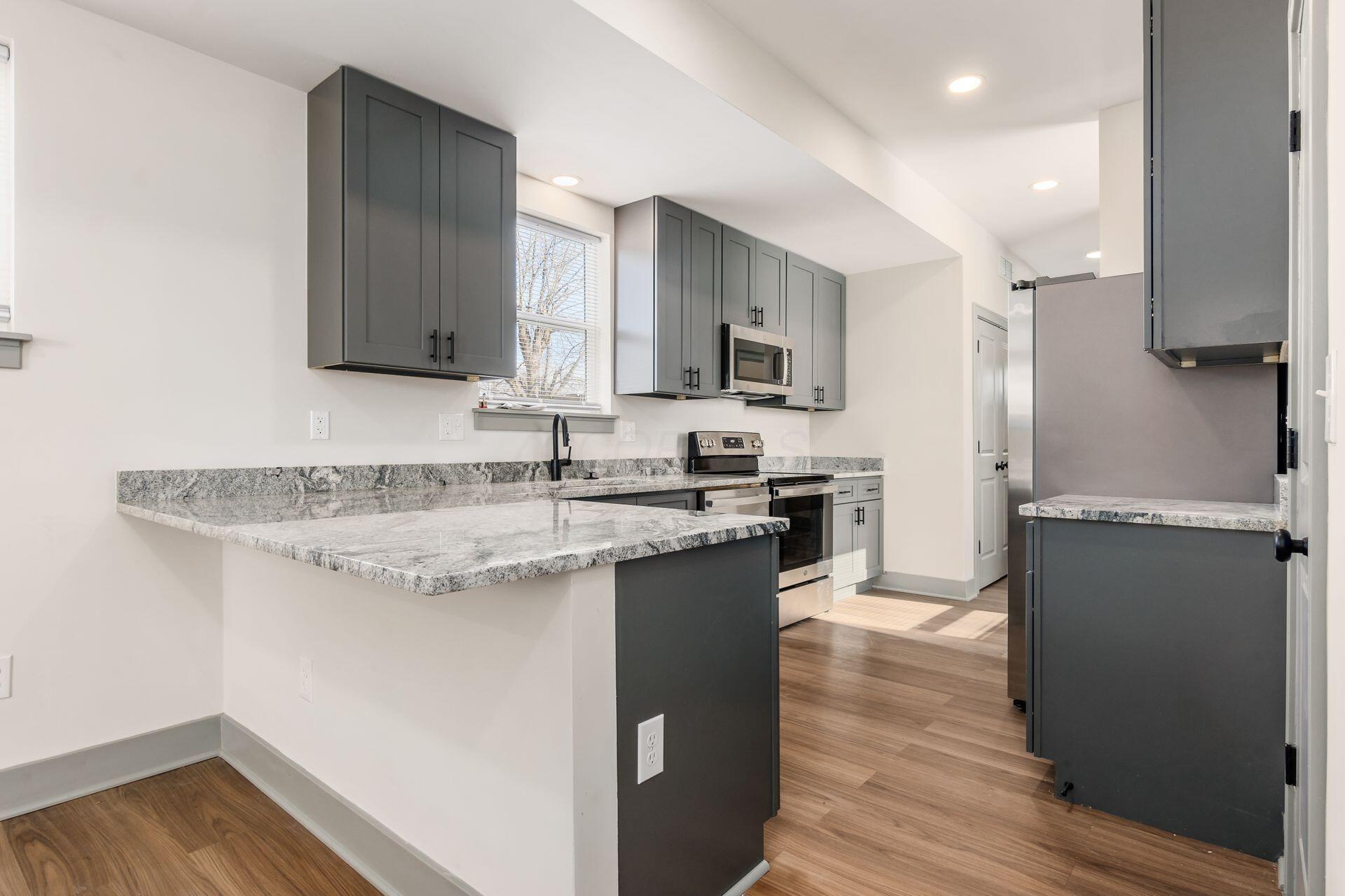 172 Whitethorne Avenue Property Photo 11