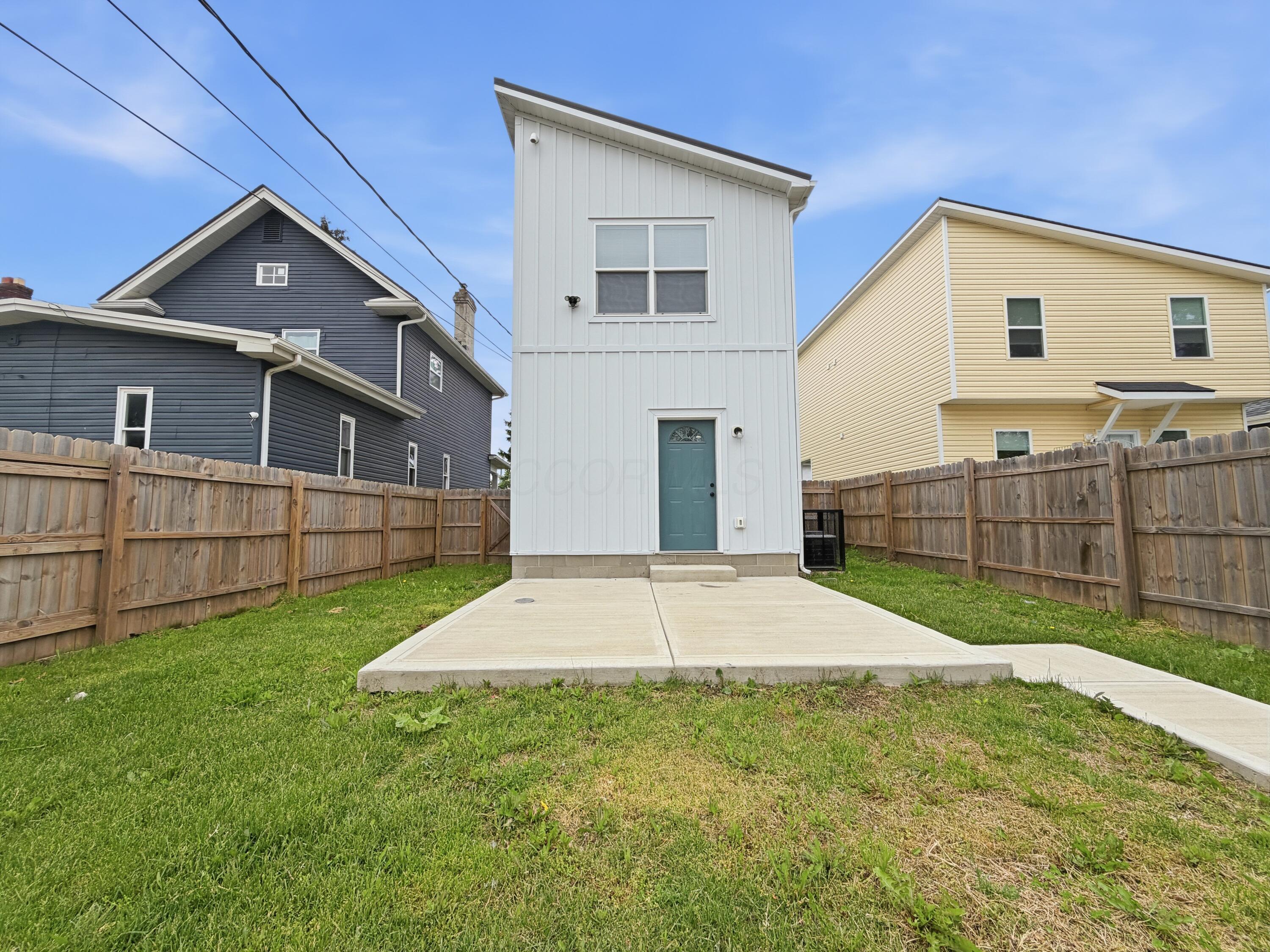 172 Whitethorne Avenue Property Photo 28