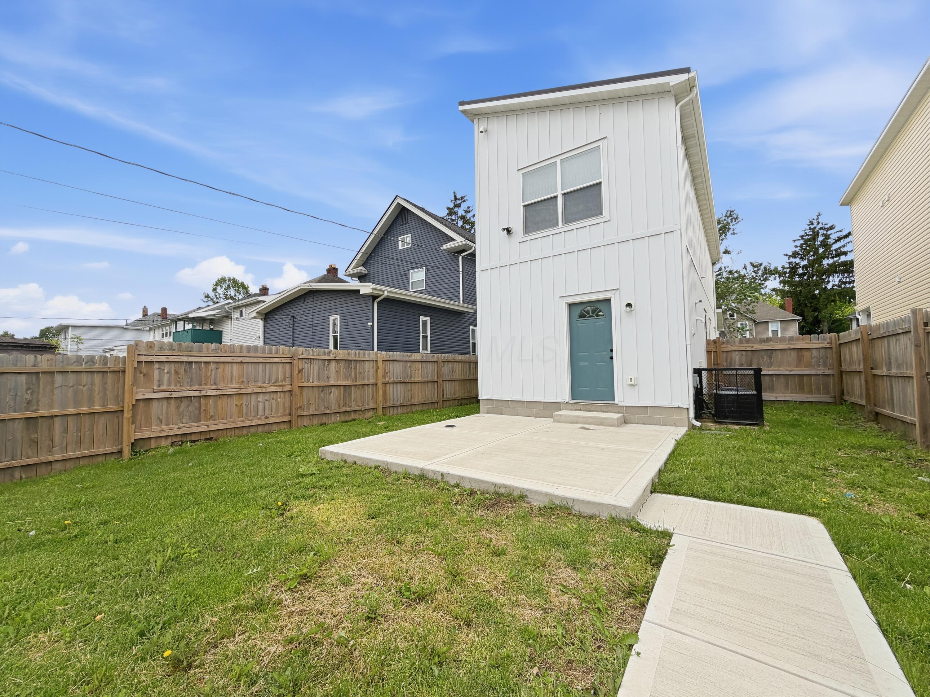 172 Whitethorne Avenue Property Photo 29