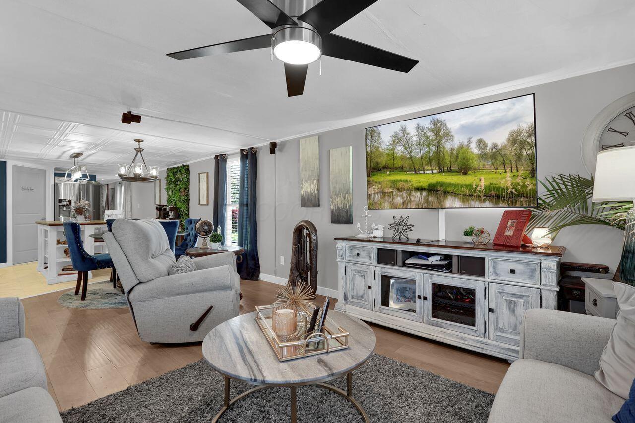 42 Deerpath Road Property Photo 12