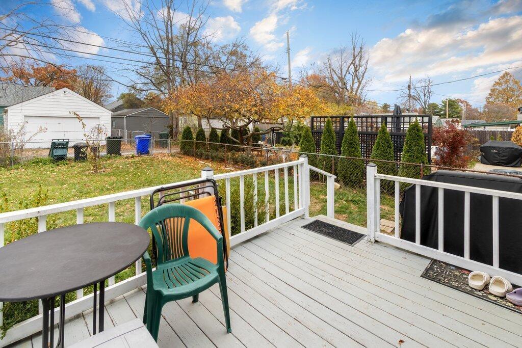 522 E Beechwold Boulevard Property Photo 23
