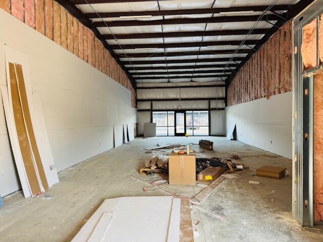 2563 E Main Street, C Property Photo 5