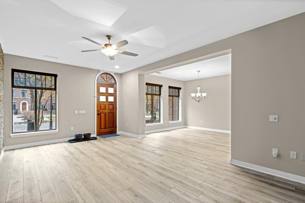 251 Daniel Burnham Square, Unit #259 Property Photo 8