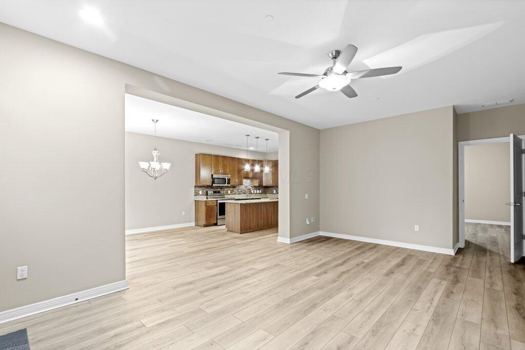 251 Daniel Burnham Square, Unit #259 Property Photo 9