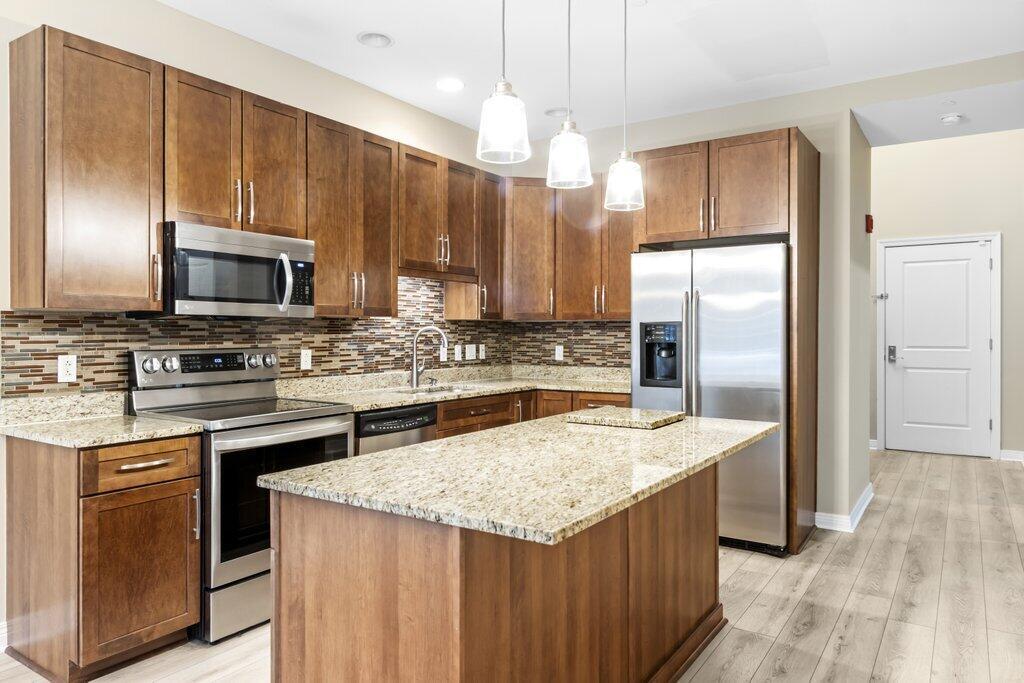 251 Daniel Burnham Square, Unit #259 Property Photo 10
