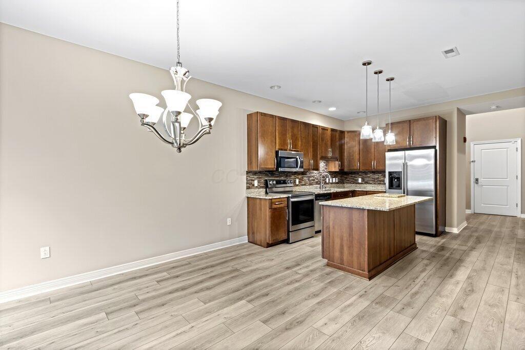 251 Daniel Burnham Square, Unit #259 Property Photo 14