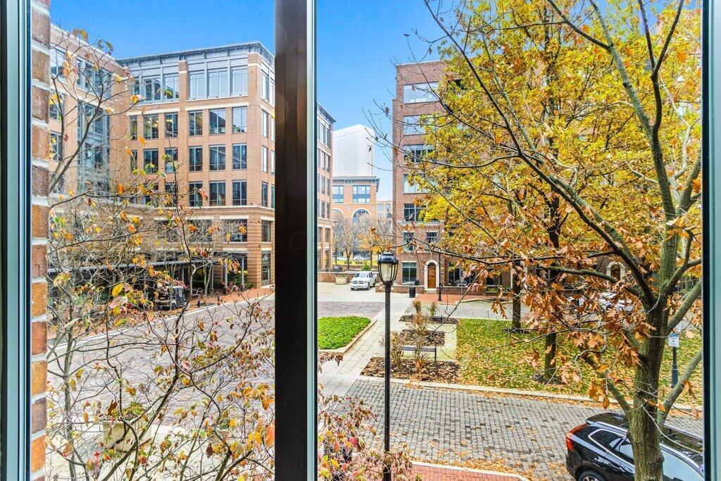 251 Daniel Burnham Square, Unit #259 Property Photo 28