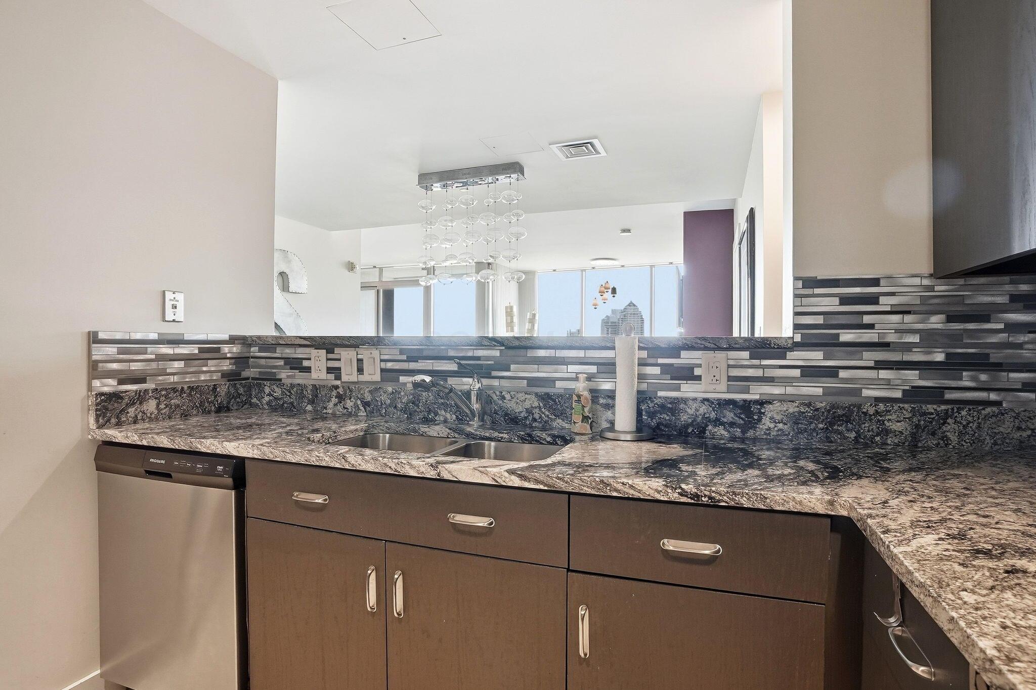 1 Miranova Place, 2030 Property Photo 25
