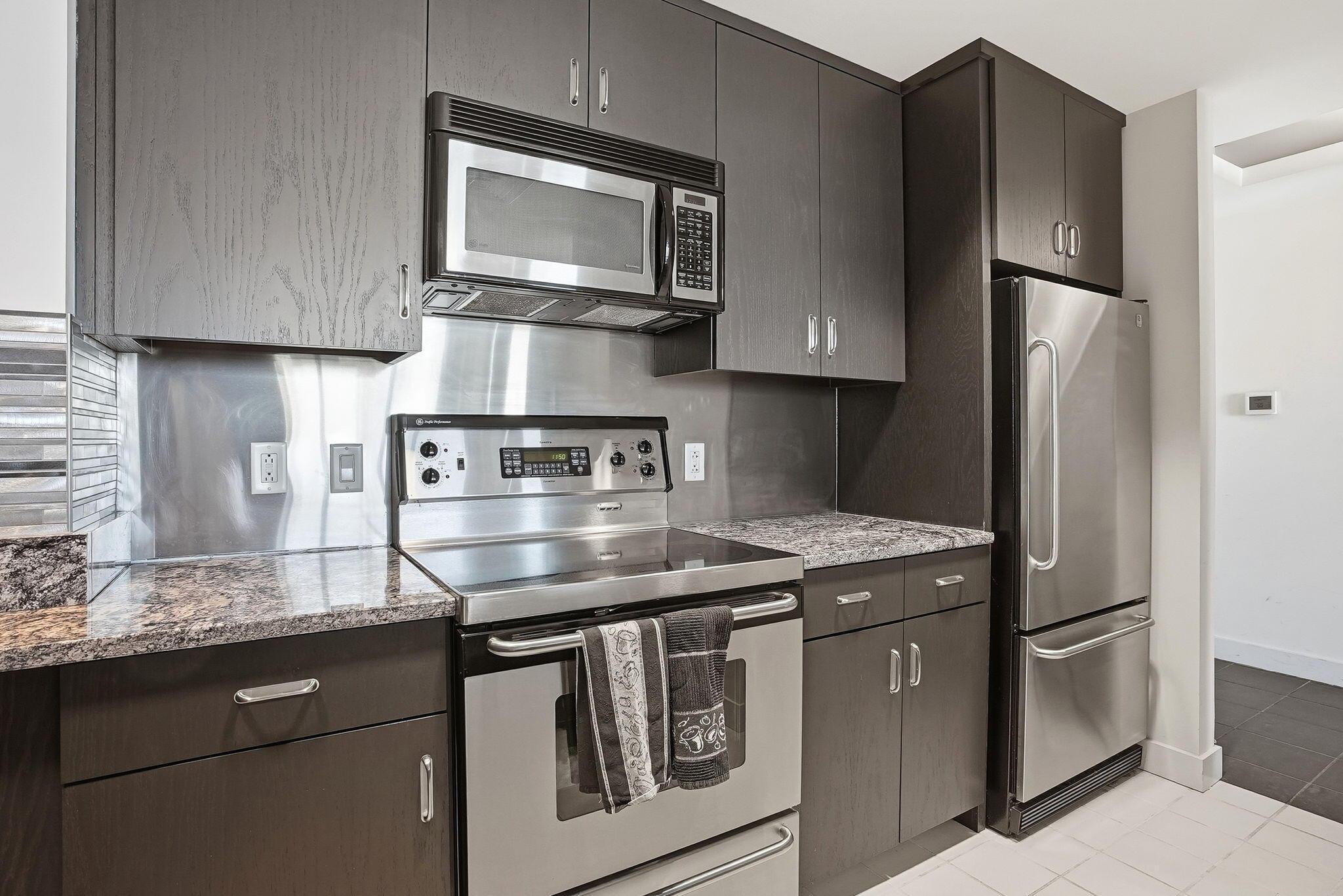 1 Miranova Place, 2030 Property Photo 26