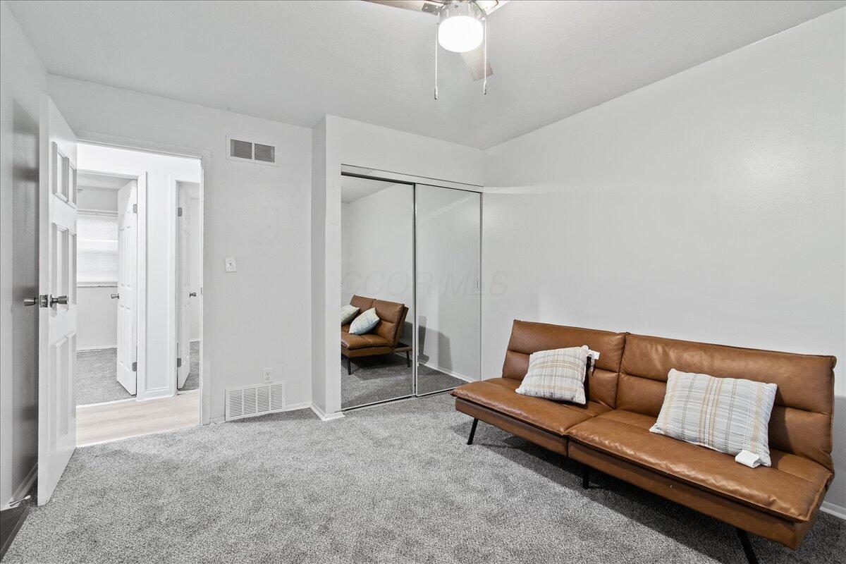 5143 Rutledge Drive N Property Photo 17