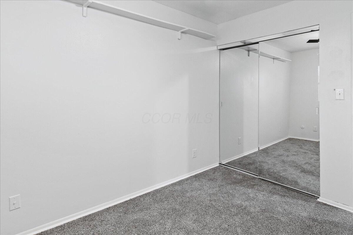 5143 Rutledge Drive N Property Photo 21