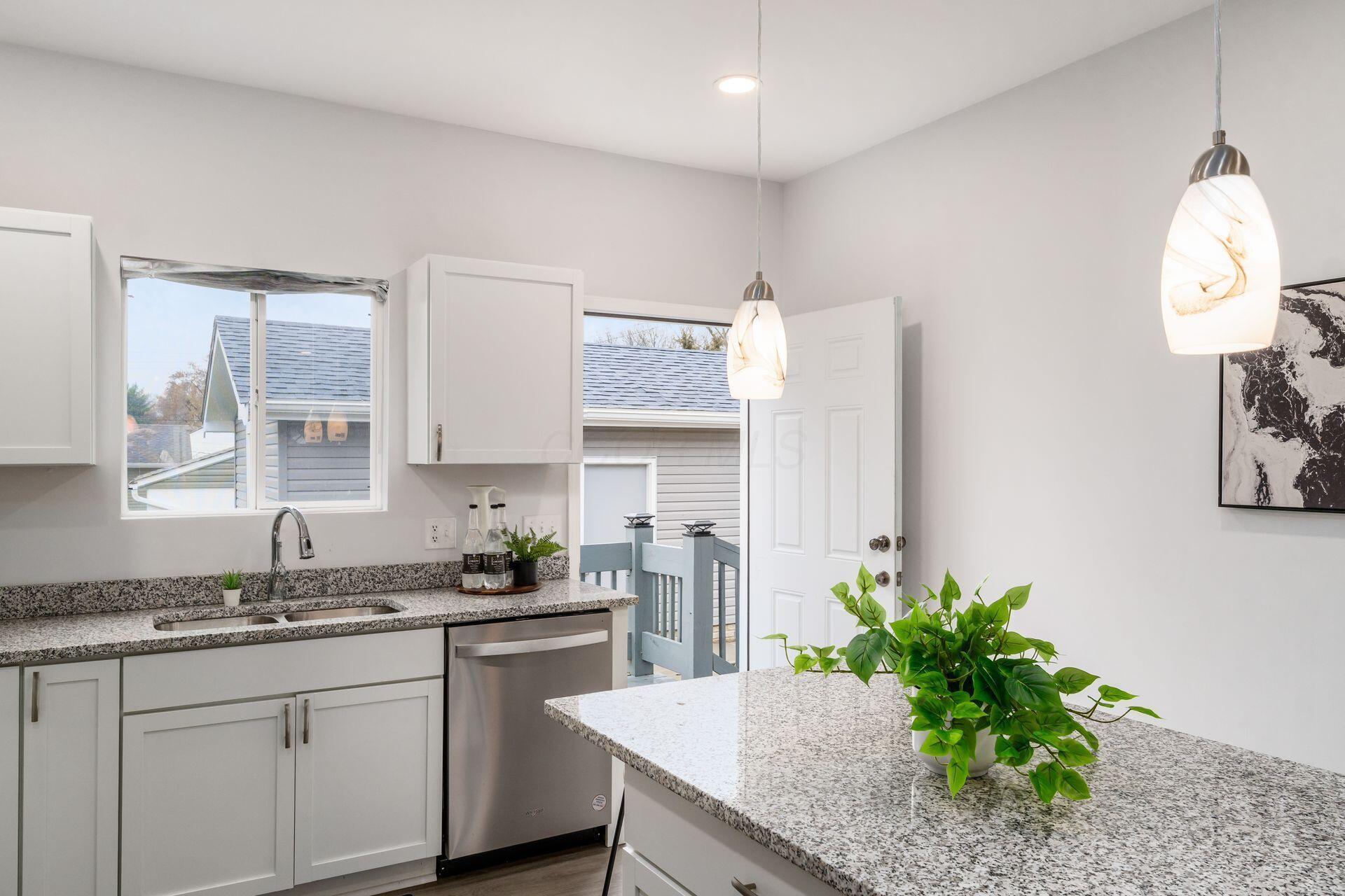 1559 Obetz Avenue Property Photo 11