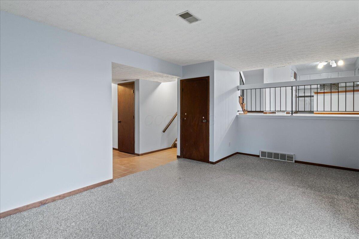 6560 Schenk Avenue Property Photo 17