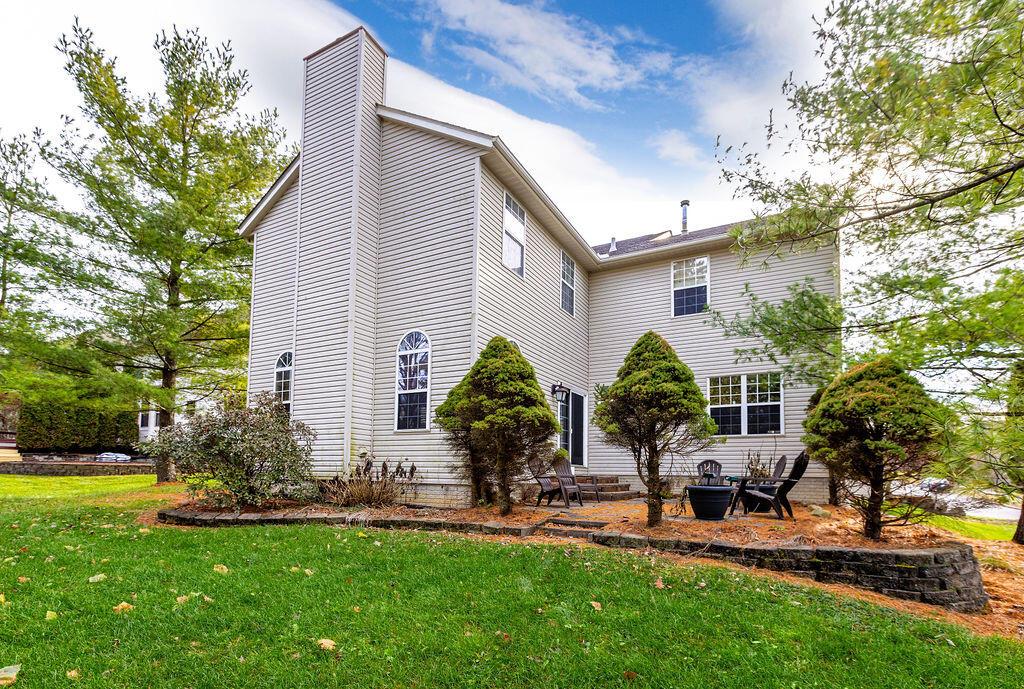 7854 Astra Circle Property Photo 3