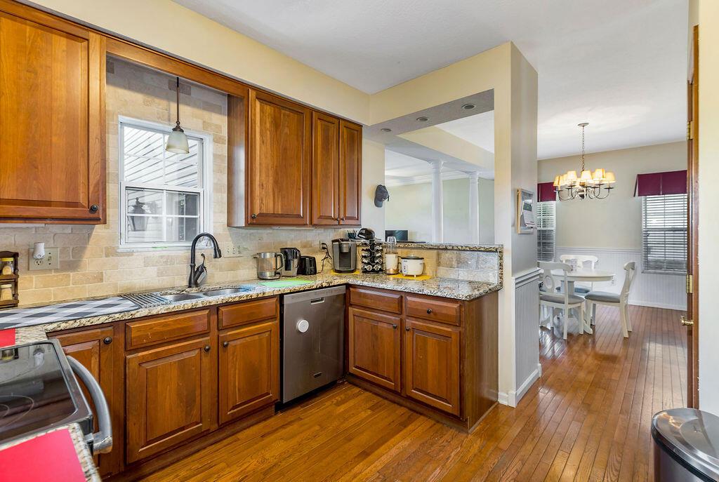 7854 Astra Circle Property Photo 12