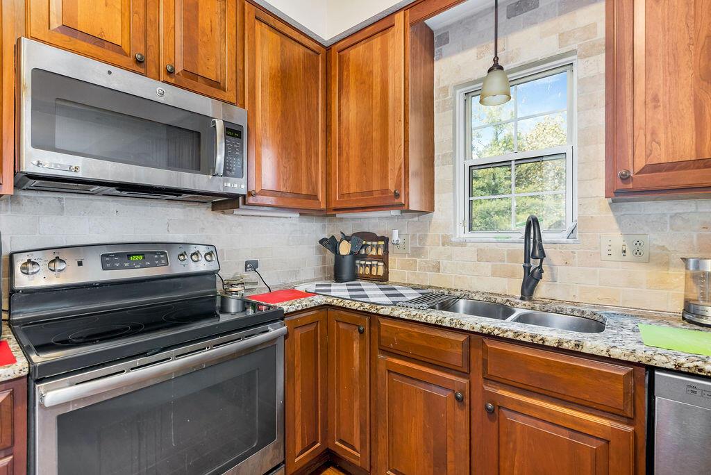 7854 Astra Circle Property Photo 13