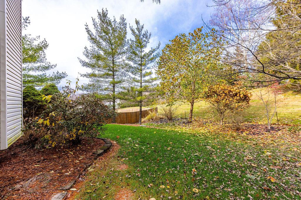 7854 Astra Circle Property Photo 31