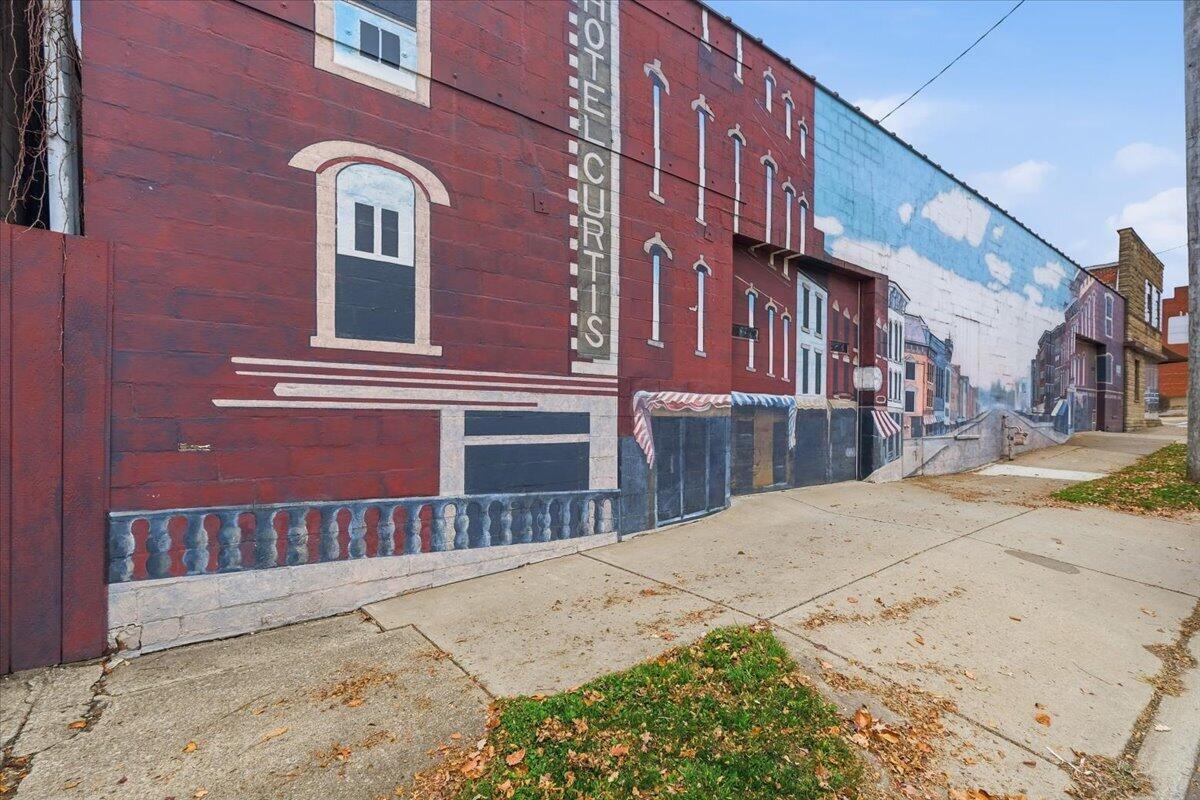 22 E Gambier Street Property Photo 4