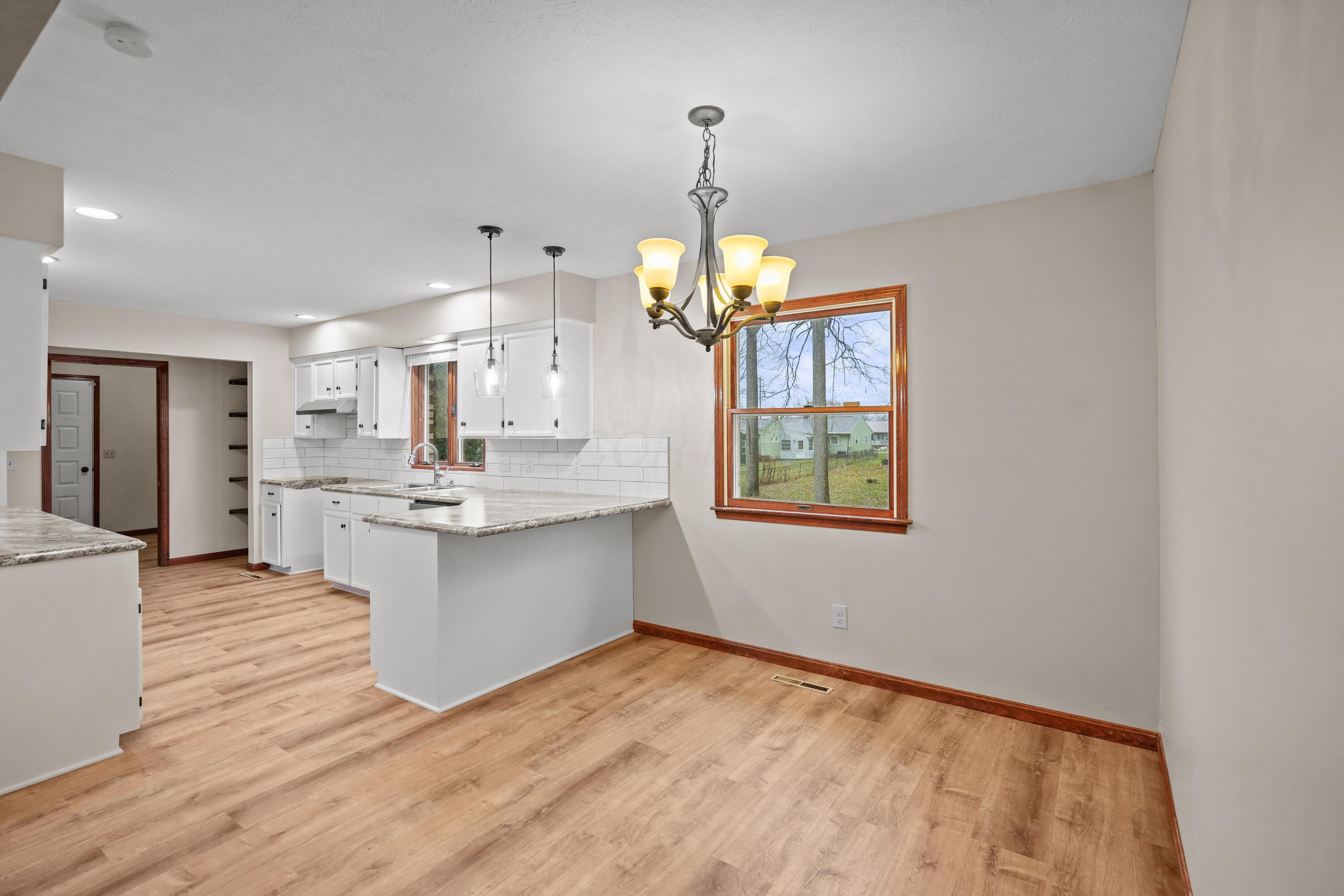 59 Sunset Drive Property Photo 6