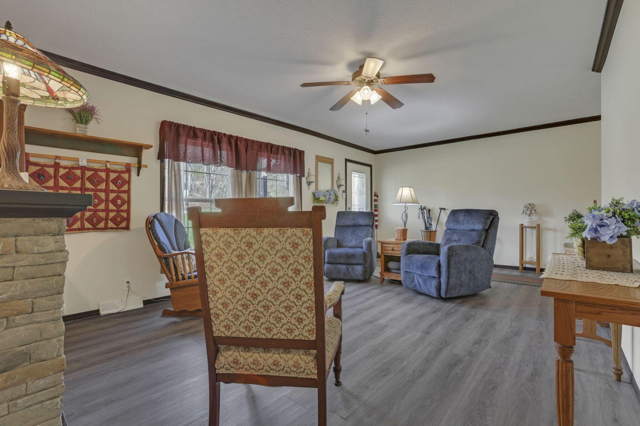 22037 State Route 180 Property Photo 8