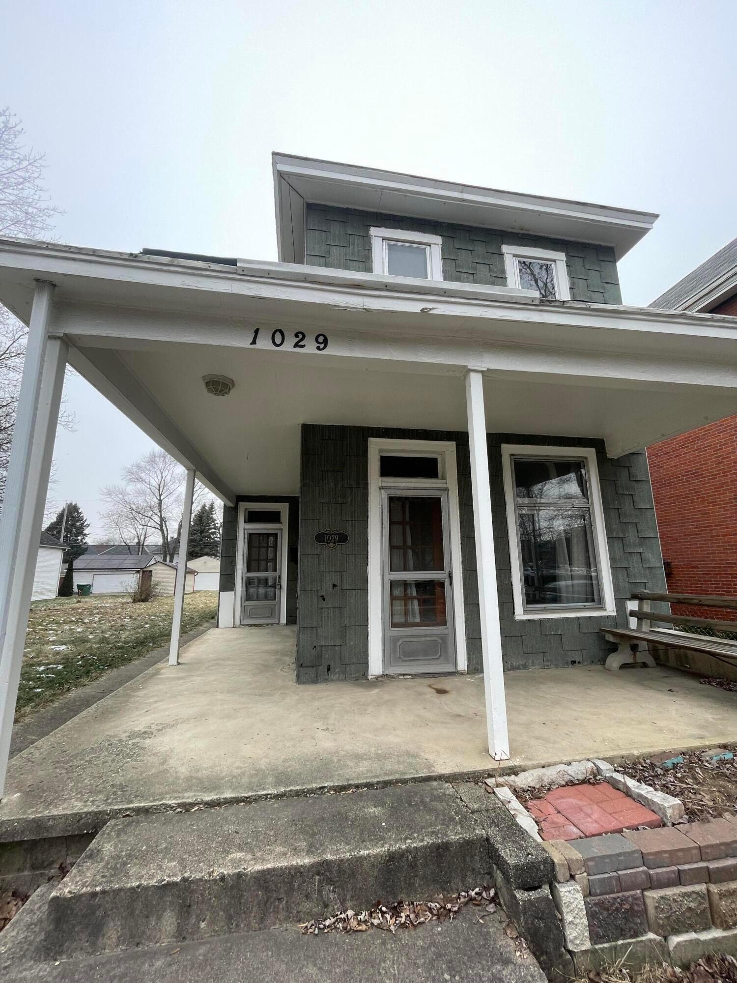 1029 Hunter Avenue Property Photo 1