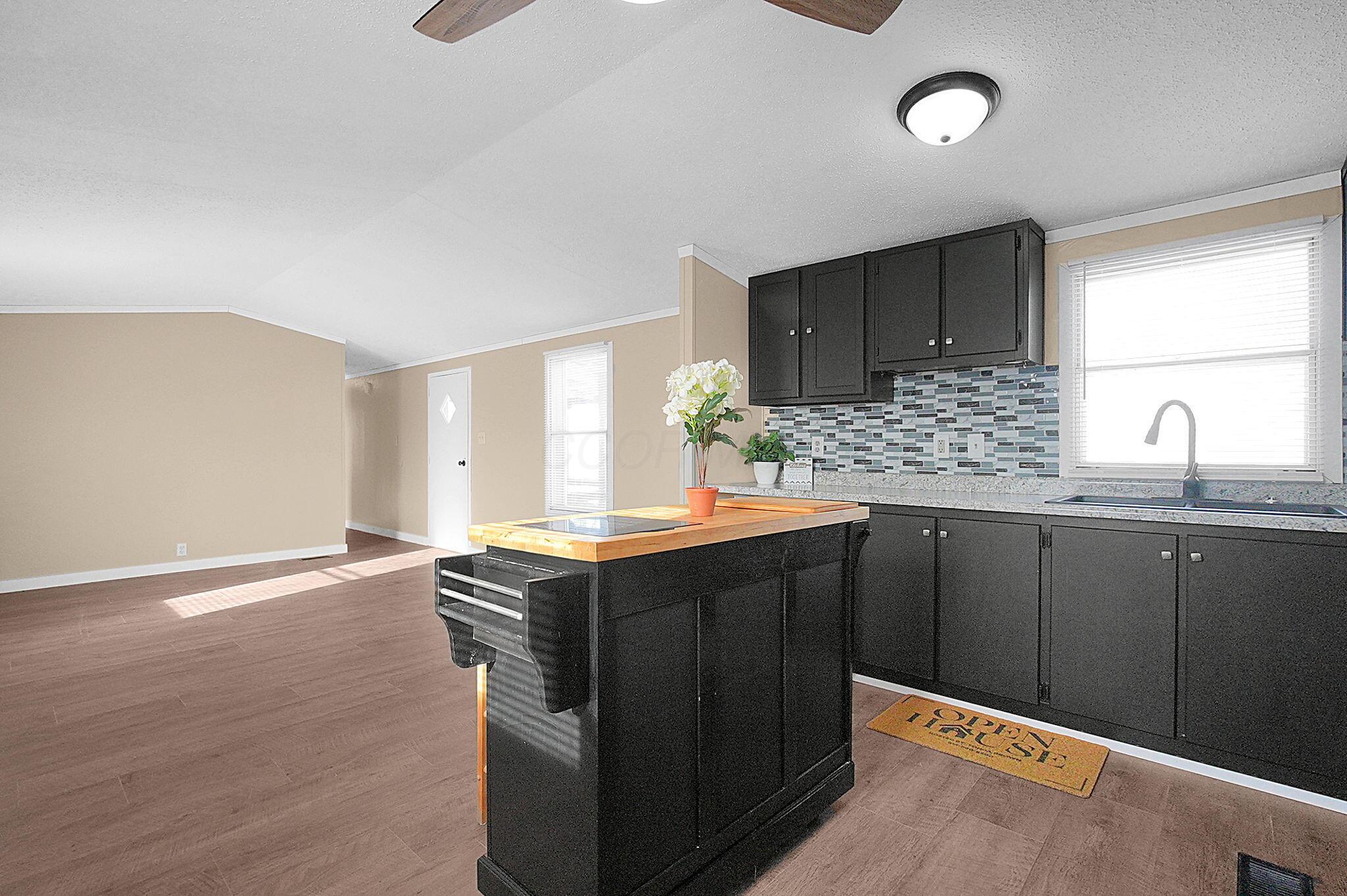 36 West Street Property Photo 6