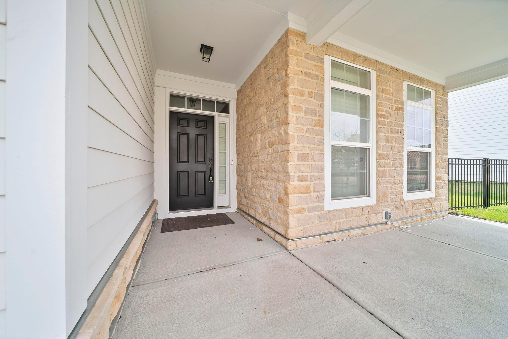 5744 Caulfield Lane Property Photo 9