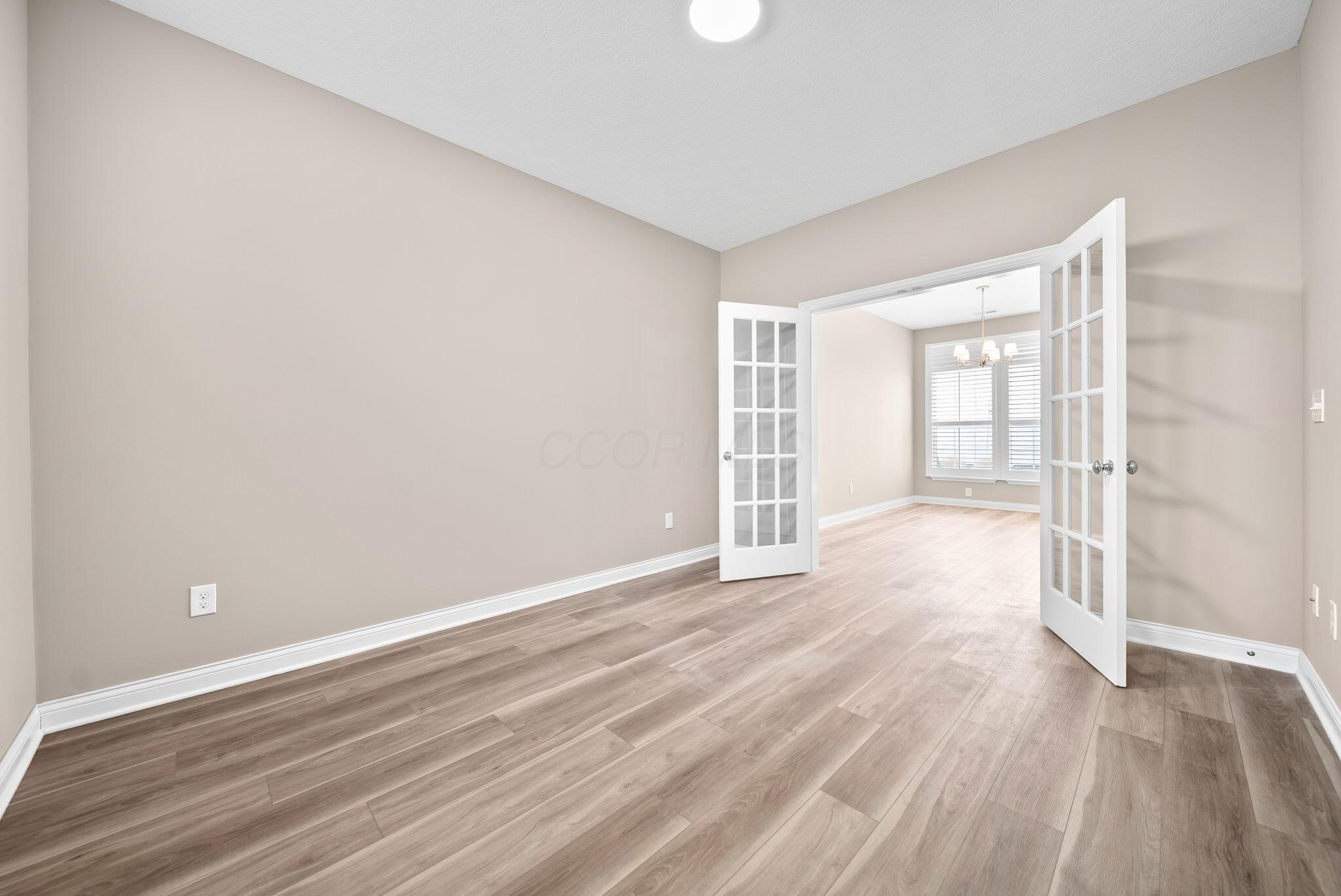 5744 Caulfield Lane Property Photo 16