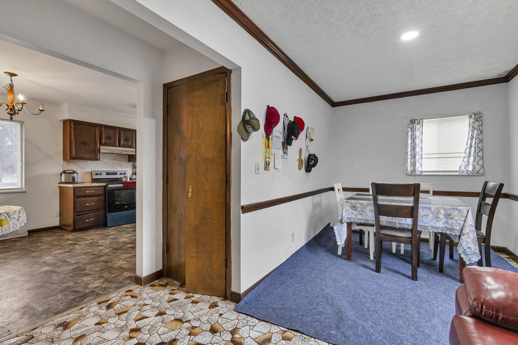14379 E Broad Street Property Photo 27