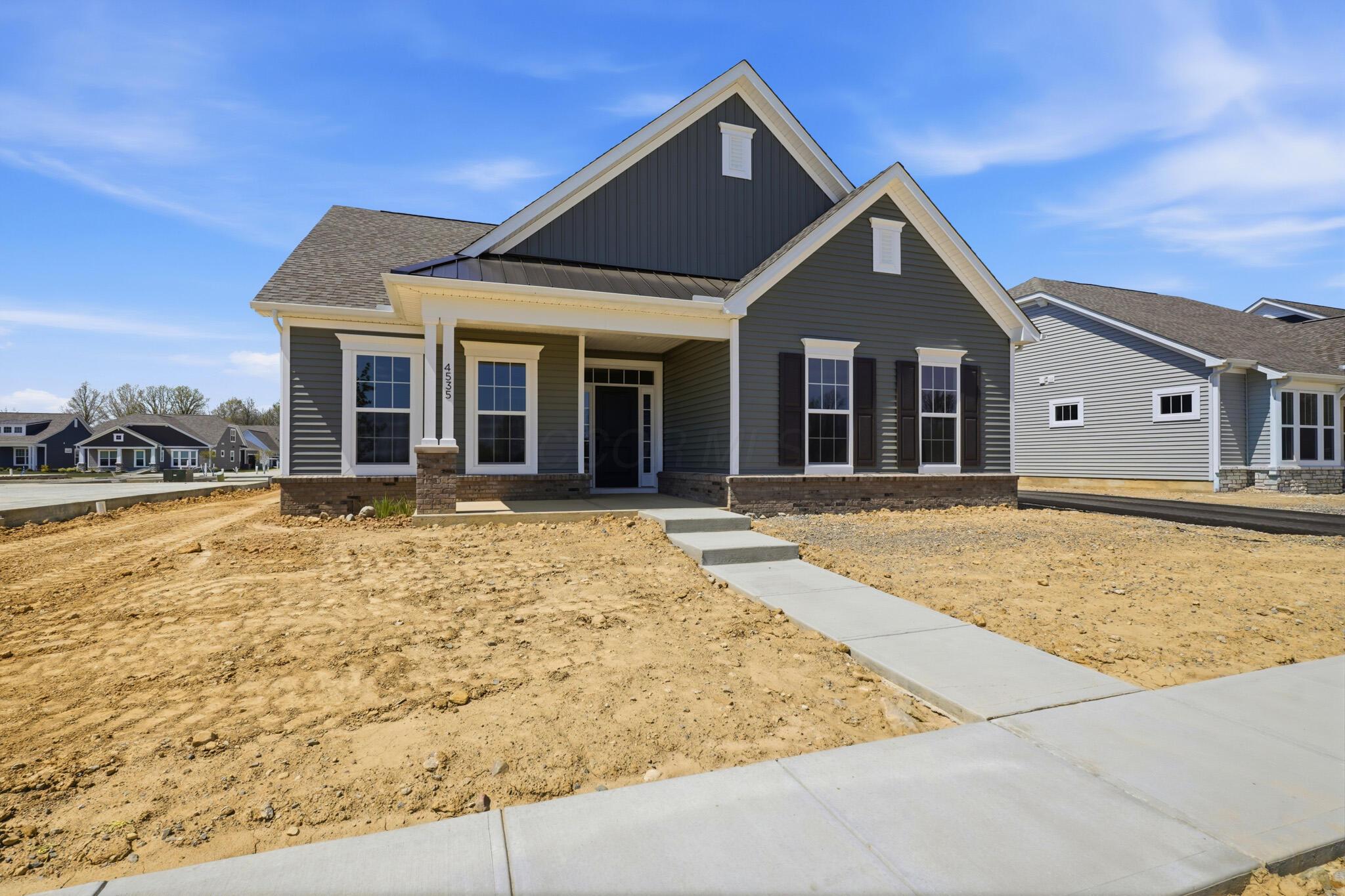 4535 Corsican Loop E Property Photo 1