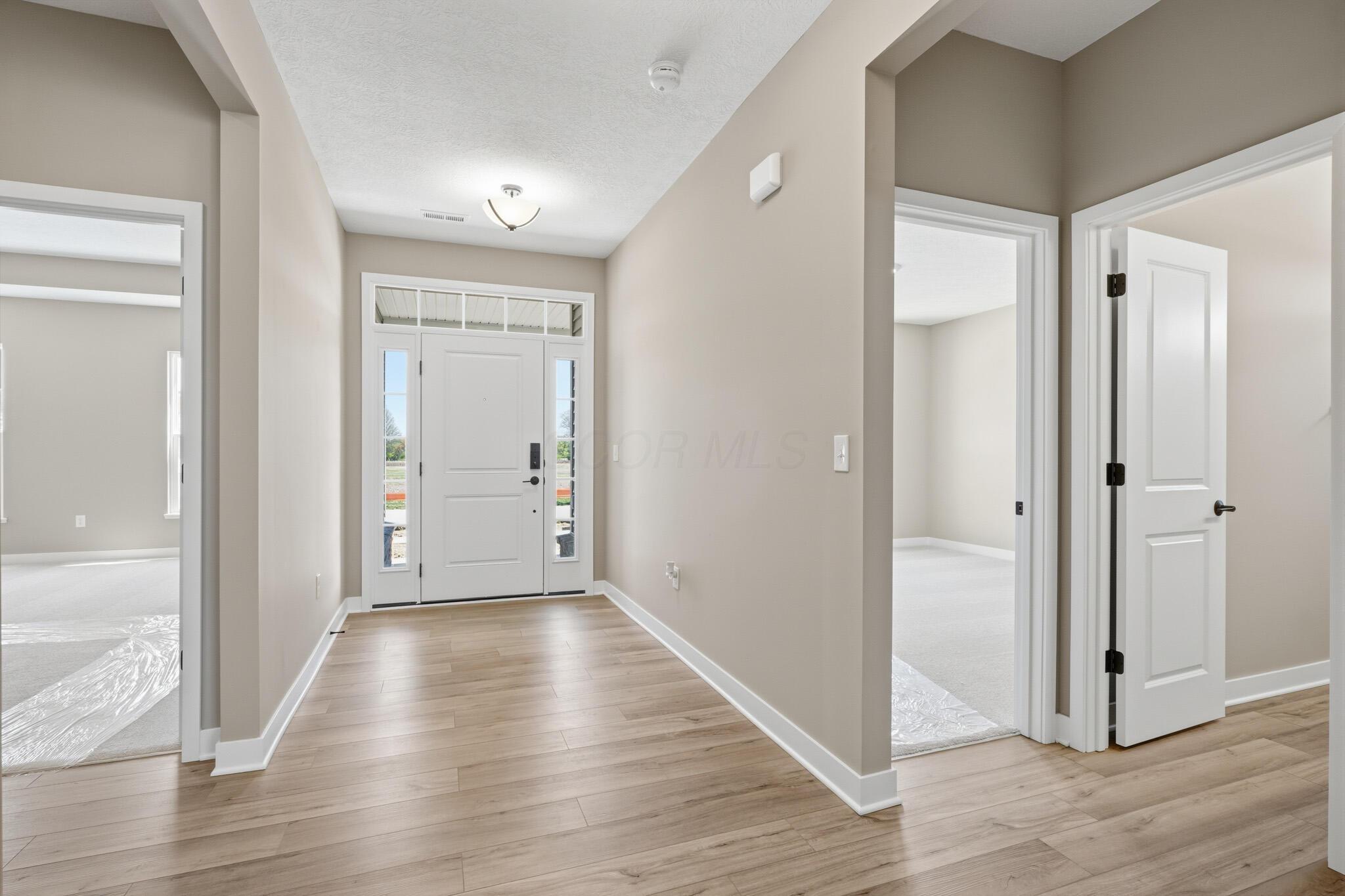 4535 Corsican Loop E Property Photo 3