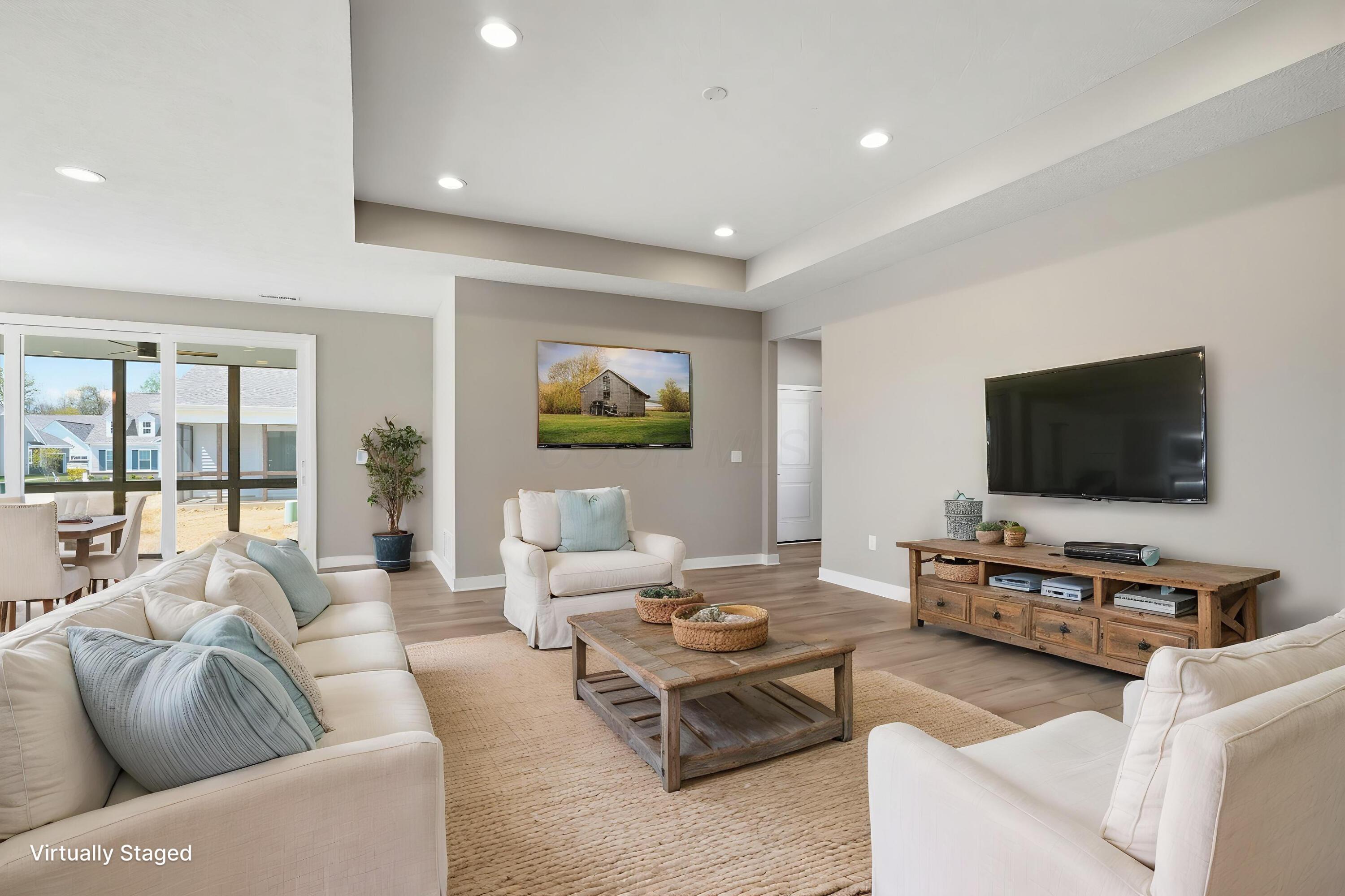 4535 Corsican Loop E Property Photo 6