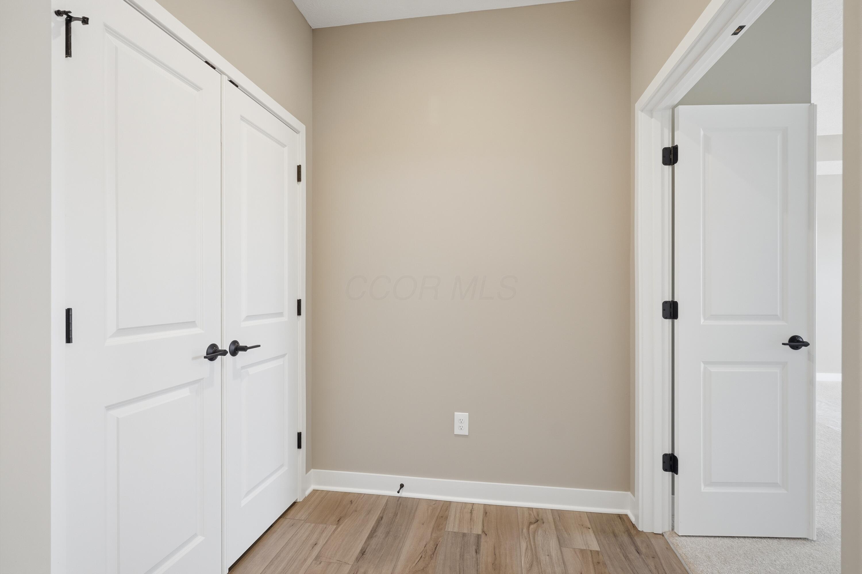 4535 Corsican Loop E Property Photo 12