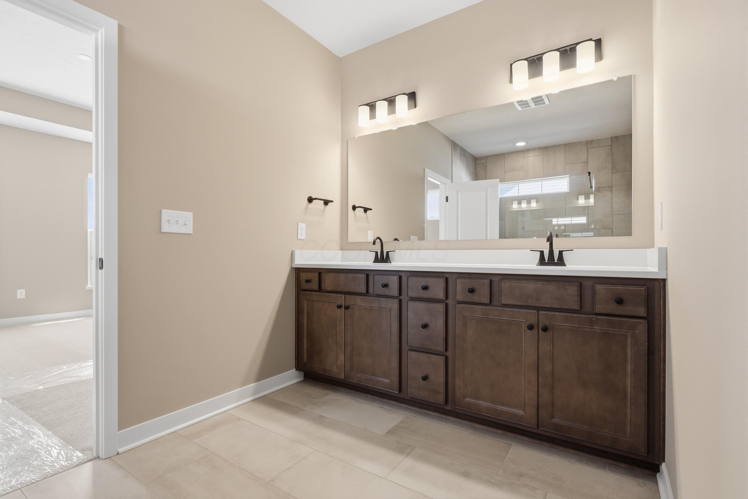 4535 Corsican Loop E Property Photo 22
