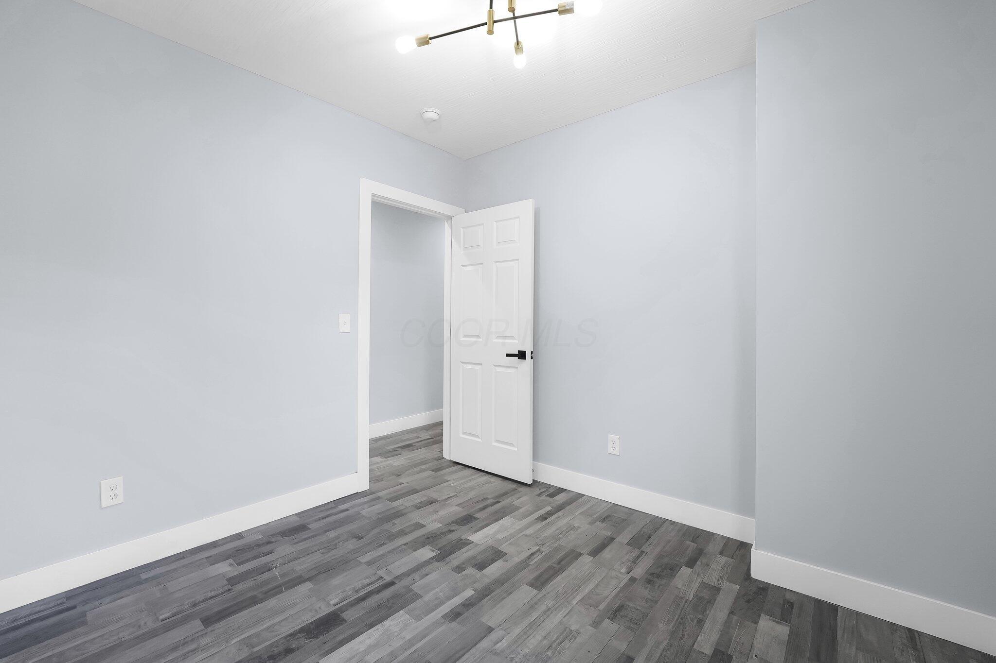 1157-59 E Atcheson Property Photo 17
