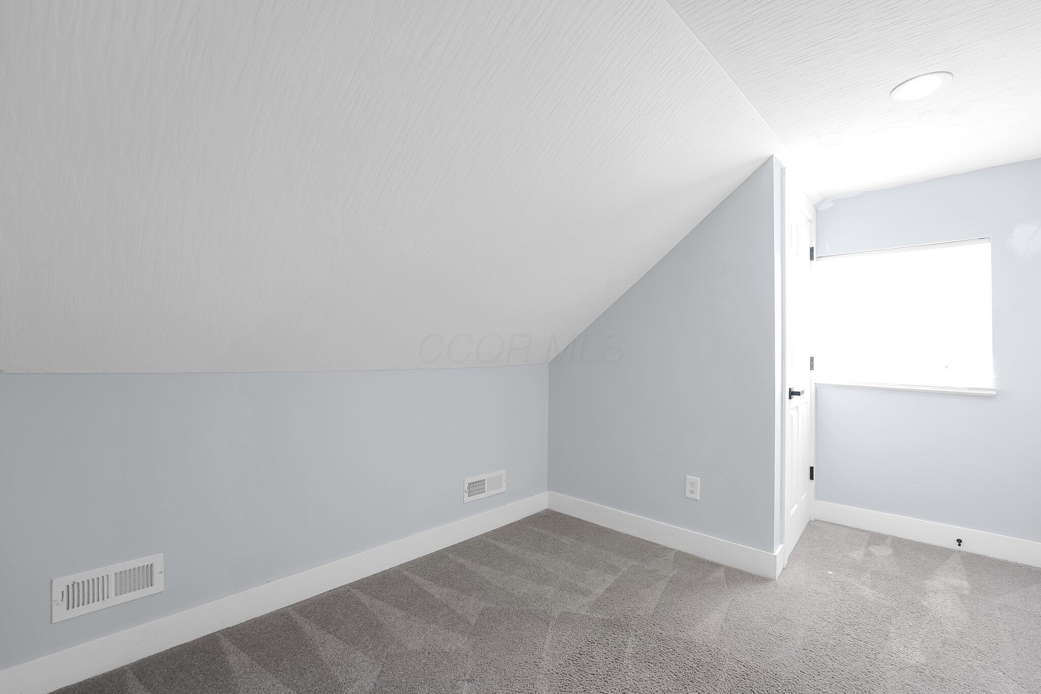 1157-59 E Atcheson Property Photo 21
