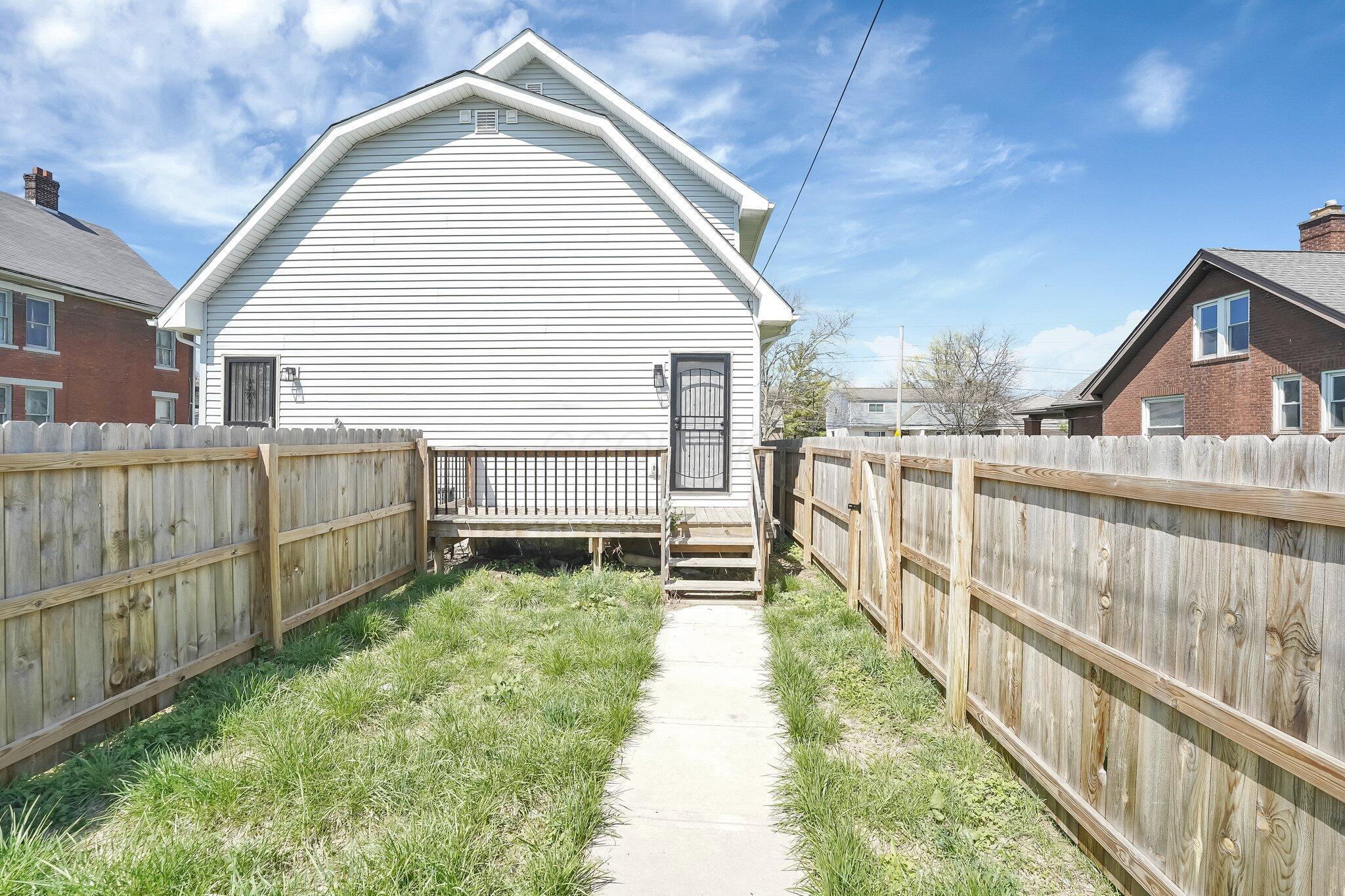1157-59 E Atcheson Property Photo 25