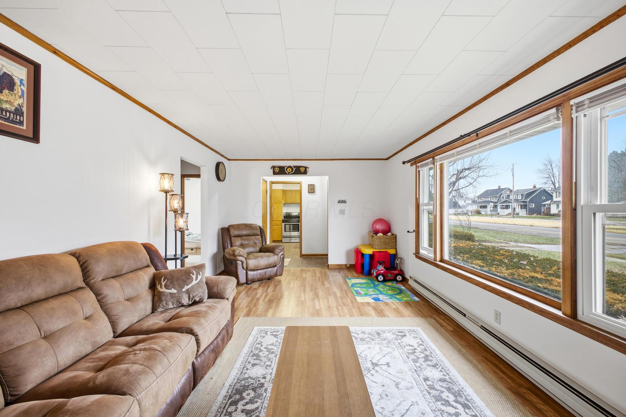 223 Forest Lawn Boulevard Property Photo 12