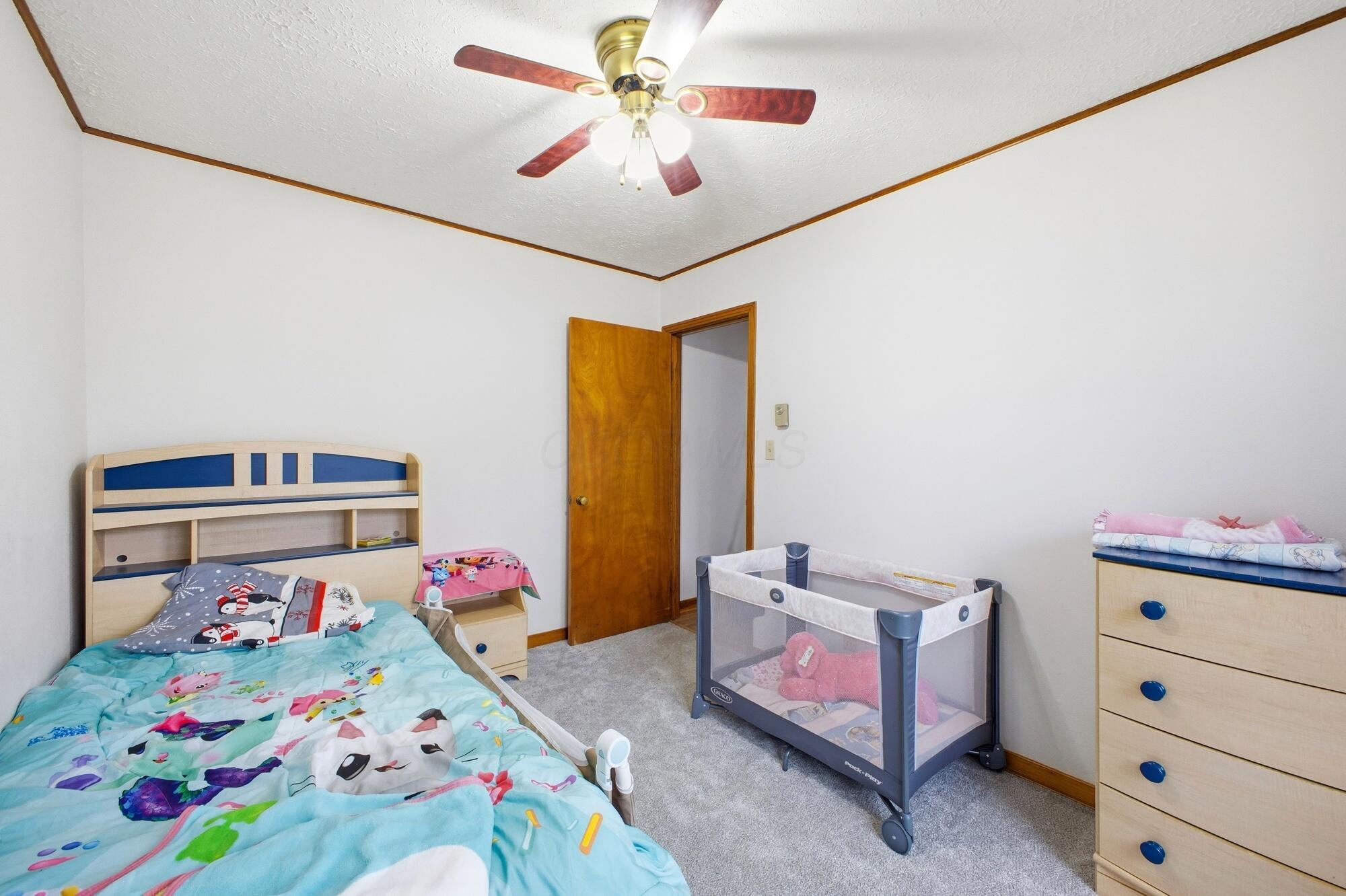 223 Forest Lawn Boulevard Property Photo 16