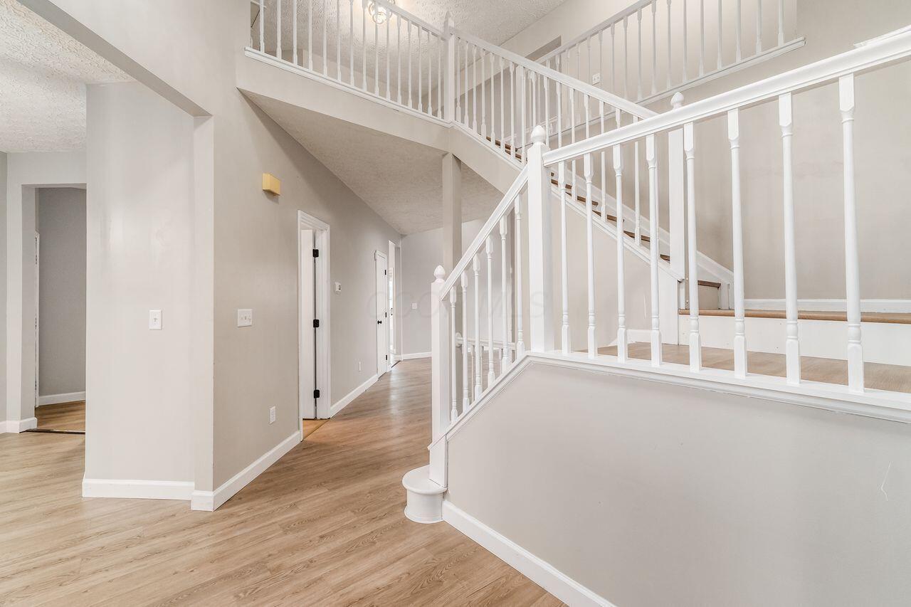 760 N Starr Drive Property Photo 4