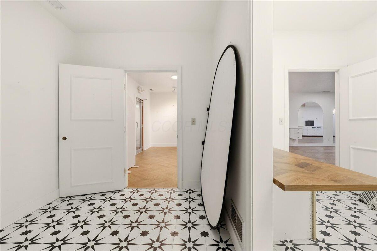 1684 Venture Drive, E Property Photo 10