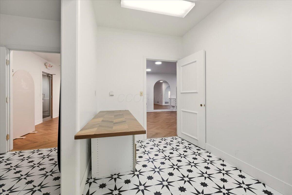 1684 Venture Drive, E Property Photo 11