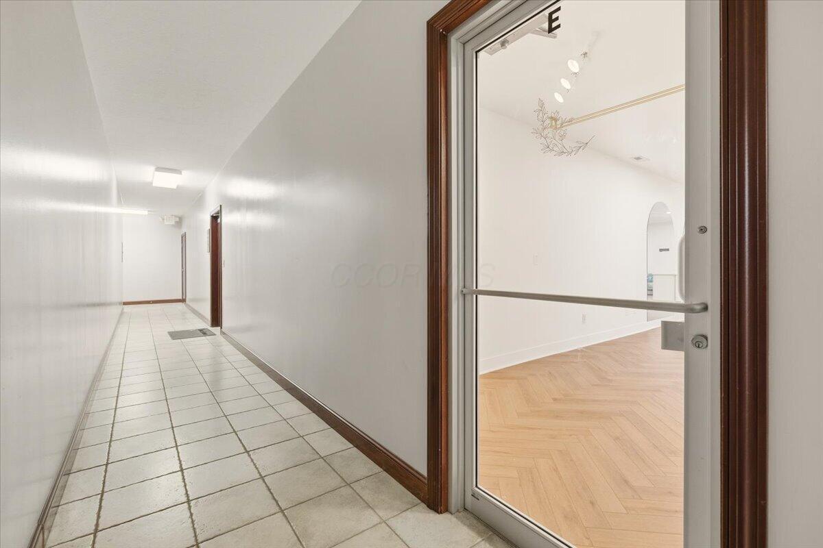 1684 Venture Drive, E Property Photo 18