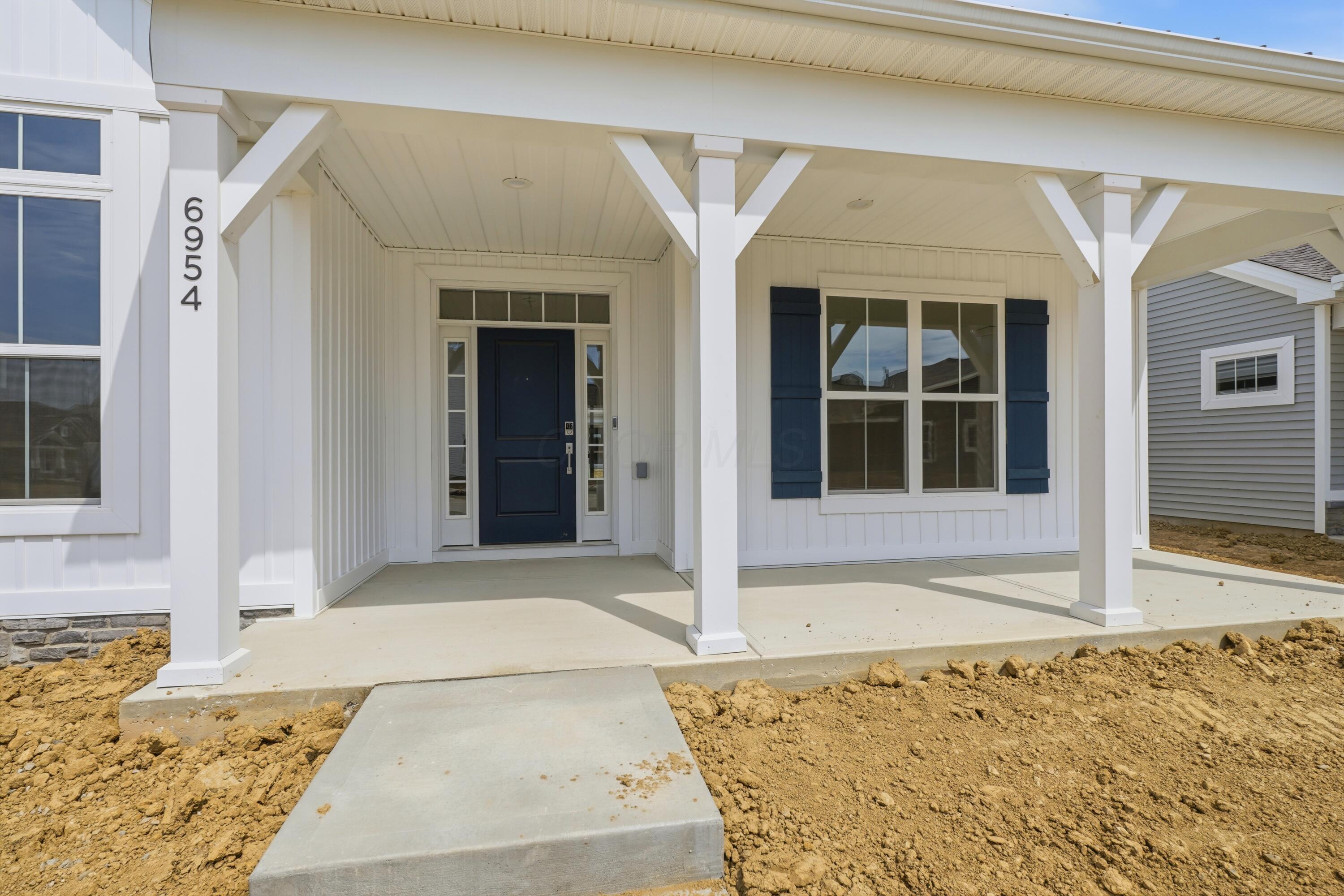 6954 Corsican Loop N Property Photo 4