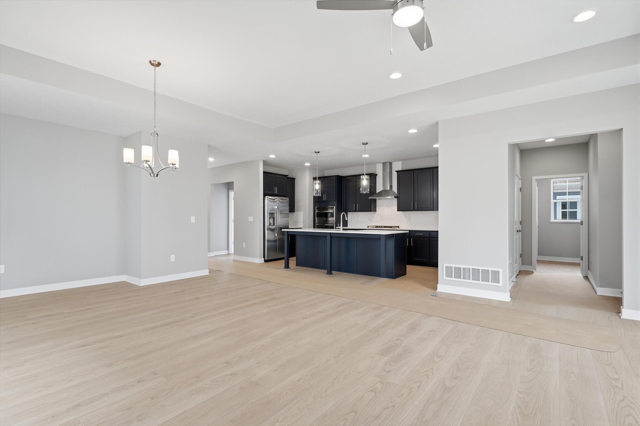 6954 Corsican Loop N Property Photo 12